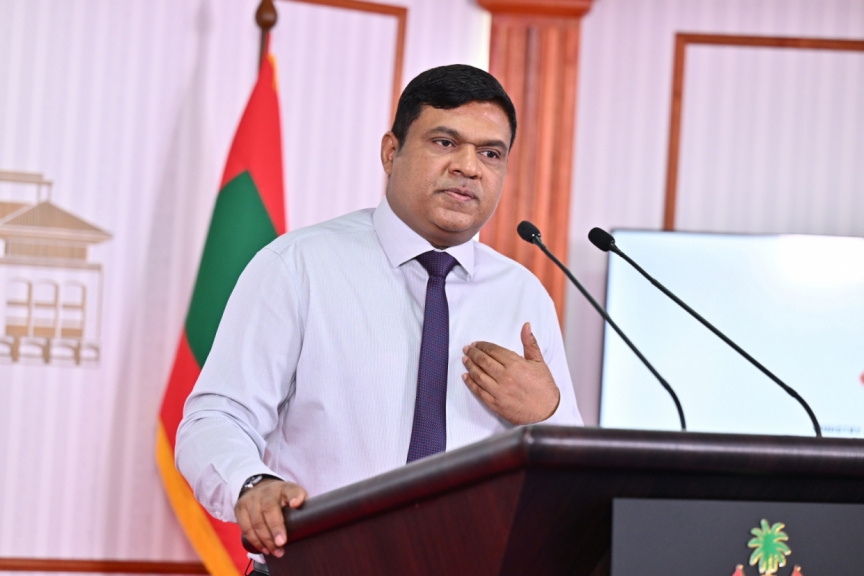 ދިވެހީންގެ އެއްވެސް އެއާޕޯޓެއް ހިންގަން ބޭރުގެ ބަޔަކަށް ނުދޭނެ: ވަޒީރު އަމީން
