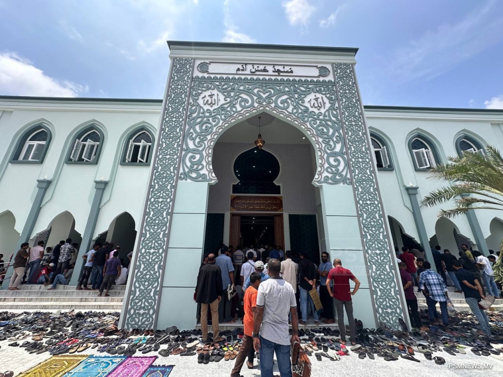 އަންނަ ރަމަޟާންމަހަށް 14 މިސްކިތެއް އަލަށް ހުޅުވޭނެ: ވަޒީރު 