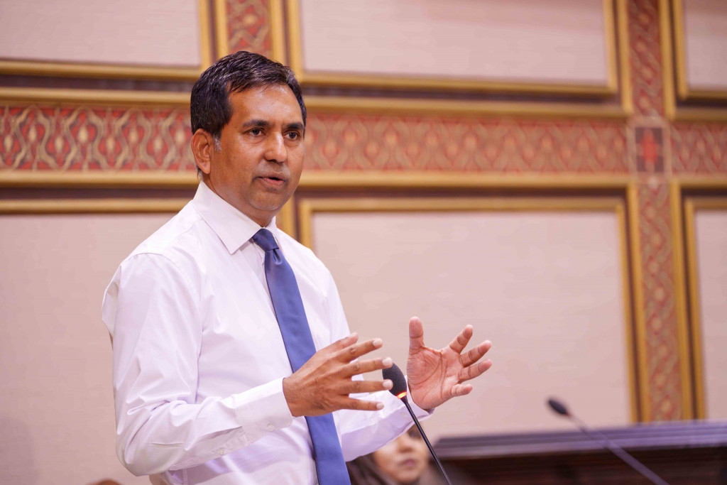 ޑޮލަރުގެ ތާށިކަމަކީ އެމްޑީޕީގެ ވެރިކަމުގައި ފައިސާ ޗާޕުކުރުމުގެ ނަތީޖާ: ސައީދު
