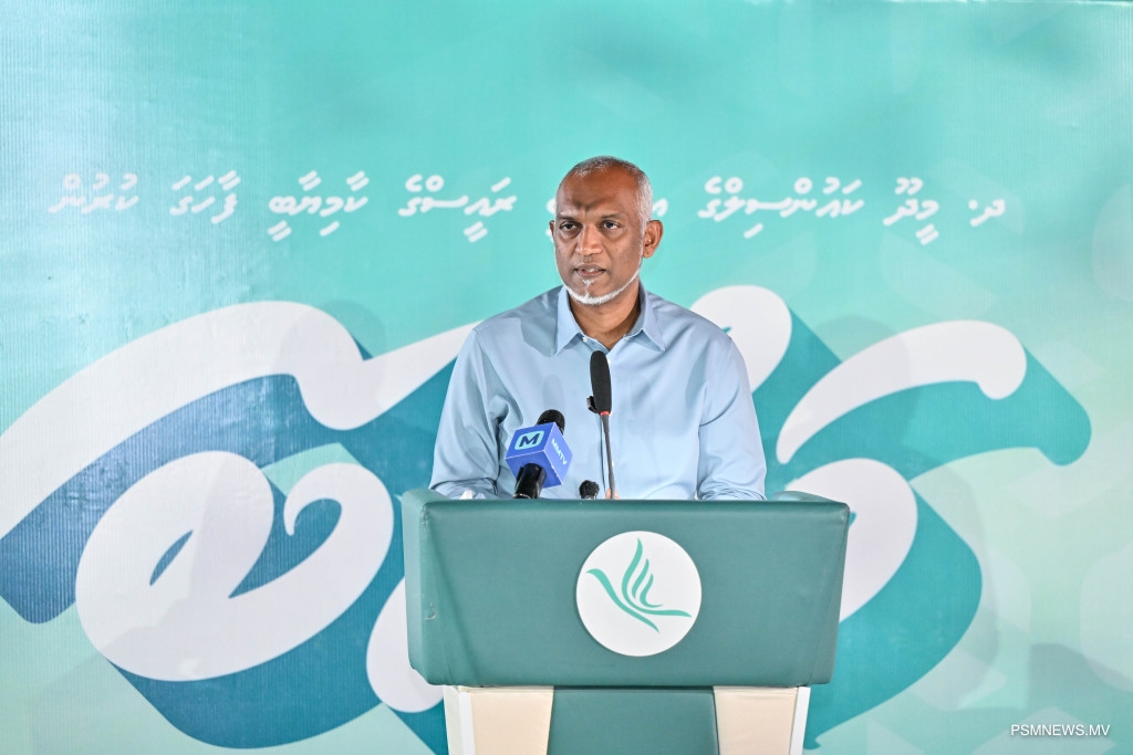 ދިވެހި ރައްޔިތުންގެ ކުރިމަތީގައި އޮތީ ބިނާކުރަނިވި ރާސްތާއަކާއި ފަނާކުރަނިިވި ރާސްތާއެއްގެ ފިކުރު: ރައީސް